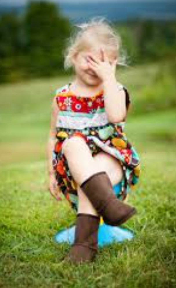 ،
روي أن الإمام الشافعي قال 
من تزوج مصريه ولم تعجبه
فعلي مهرها
وقال أيضاً 
من لم يتزوج مصريه 
فليس بمحصن  ....💚💚
#طاب_مساؤكم 🥀🥀🥀