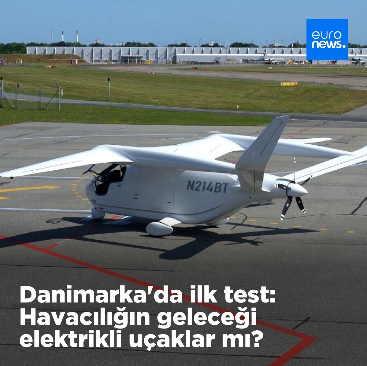 Danimarka'da test edilen uçak, elektrikli otomobiller için standart haline gelen bir hızlı şarj cihazı kullanılarak 20 ila 40 dakika içinde şarj edilebiliyor.
➡️ l.euronews.com/Ry7