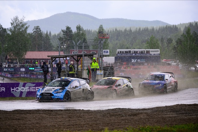 PureRallycross tweet media