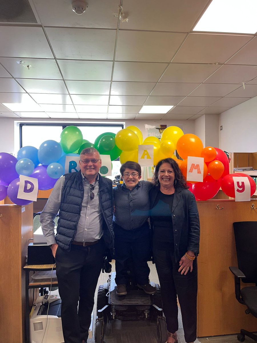 Amy Hassett tweet media