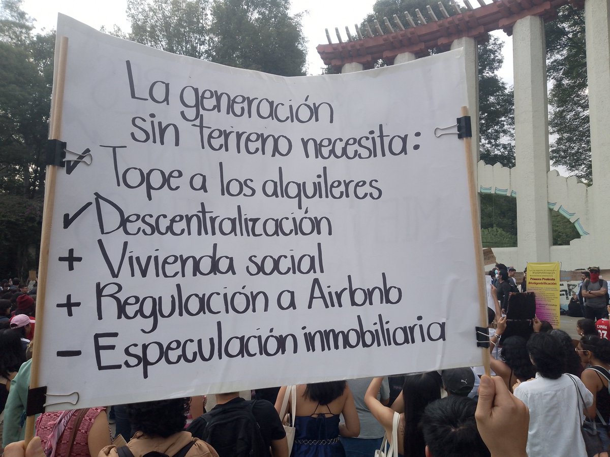 06600Observa's tweet image. Demandas jóvenes manifiestas el #4DeJulio en la protesta #AntiGentrificación
1. Acceso a #ViviendaAdecuada pública y privada asequible en compra y/o renta más allá de los #ProgramasSociales
2. #PrecariedadLaboral y #SalariosJustos
3. Prestaciones: Pension y #SeguridadSocial Digna