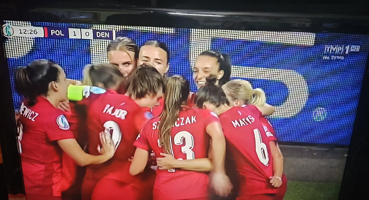michniewicz_k's tweet photo. Dobrze to dzisiaj wygląda!🇵🇱🔝💪 https://t.co/yLu7Y6PSYO