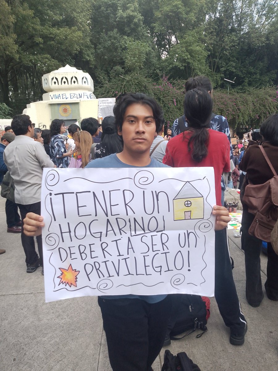 06600Observa's tweet image. Demandas jóvenes manifiestas el #4DeJulio en la protesta #AntiGentrificación
1. Acceso a #ViviendaAdecuada pública y privada asequible en compra y/o renta más allá de los #ProgramasSociales
2. #PrecariedadLaboral y #SalariosJustos
3. Prestaciones: Pension y #SeguridadSocial Digna