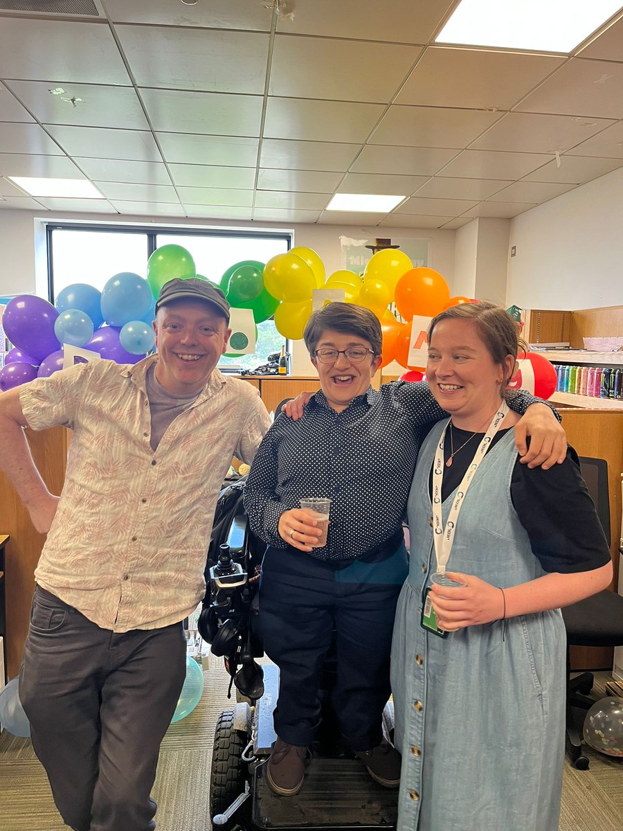 Amy Hassett tweet media