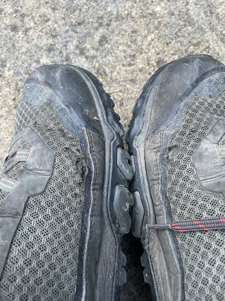 ChrisJBostock's tweet photo. My last pair of @berghaus lasted me 13 yrs. Have had these 2 yrs. They actually started to come apart at the ankle after a few months but the returns policy at @GOoutdoors made me decide to keep them due to the faff! They don’t make them  like they used to!
#berghaus #gooutdoors https://t.co/eNJKhiAdgO