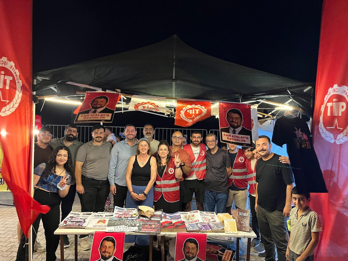 tip_hatay's tweet image. Türkiye İşçi Partisi olarak, 25. Samandağ Geleneksel Evvel Temmuz Festivali'nde, kitaplarımız ve dergilerimizin bulunduğu standımızı kurduk.
Çeşitli etkinliklerin gerçekleştirileceği bu festival boyunca değerli halkımızı bekliyor olacağız.