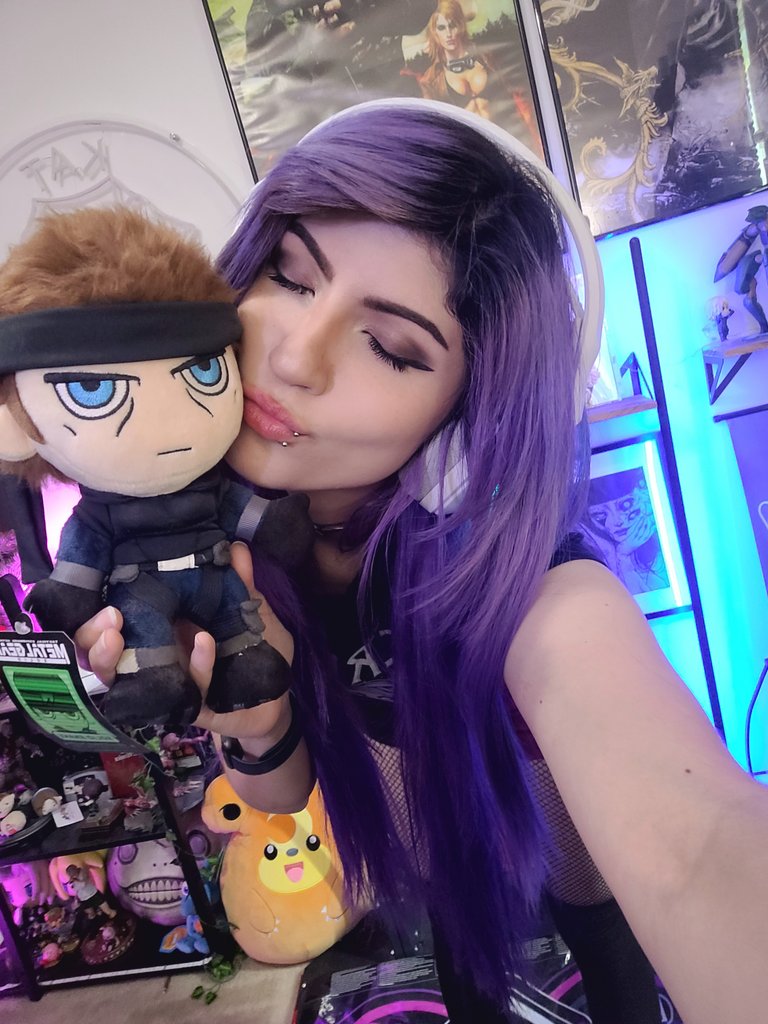 Metal Gear Solid: Twin Snakes Dance Pad Day 2 - onwards to Sniper Wolf 😏

❗️ twitch.tv/kittyrawr