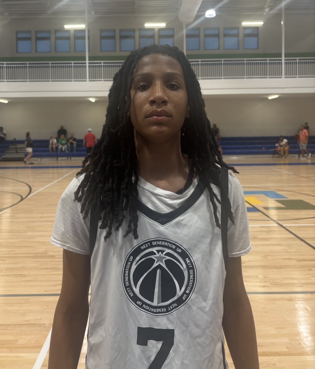 NGU 
2028 Jayden Avery 

@Jaydenavery2028 is a skilled guard that can get it done. He excels at putting pressure on the defense by getting to the basket and stretching the floor. He hit some big shots to close out the game today and ended with 21pts.