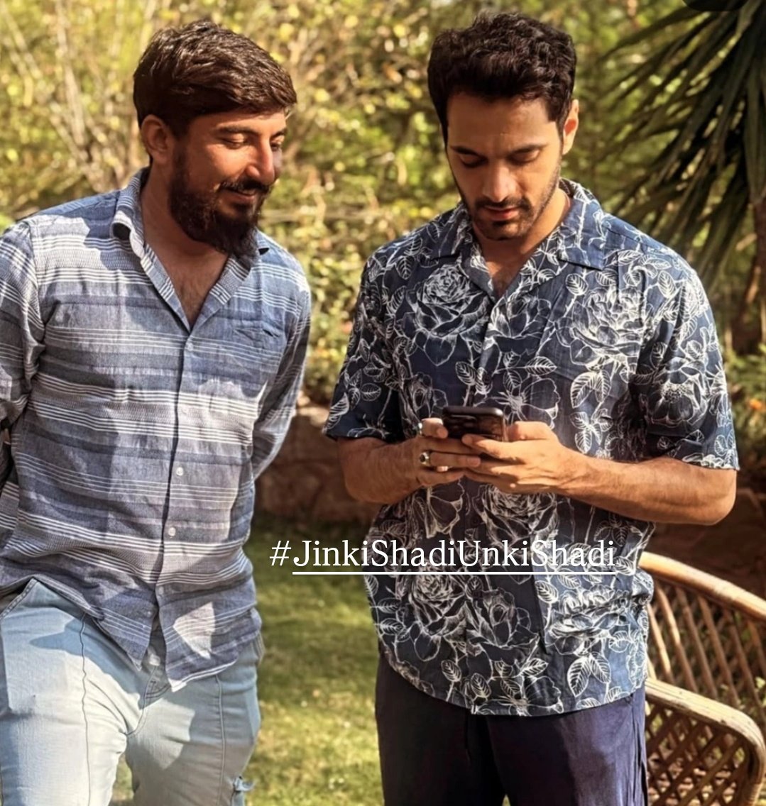 maaaah______'s tweet image. #WahajAli | Haseen admi with his haseen signature smirk🫠🤍
(Also So refreshing)