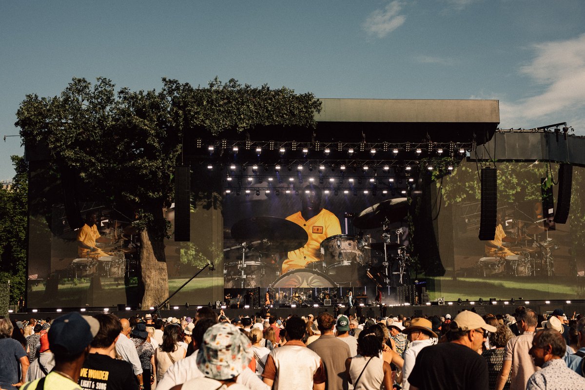 BSTHydePark's tweet image. On the dancefloor with @EzraCollective 🎺
#BSTHydePark #EzraCollective