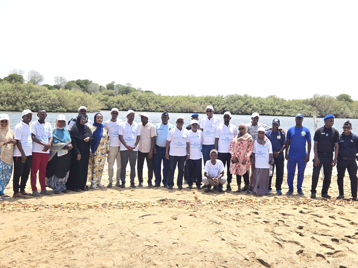Grande marche à Godoria ce 12 juillet pour soutenir l'inscription des aires marines protégées de #Godoria, #KhorAngar, et les #ilesde7frères
au programme "Homme et Biosphère" de l’UNESCO. 
Mobilisation forte pour préserver les trésors écologiques

#UNESCO #Biodiversité #Obock