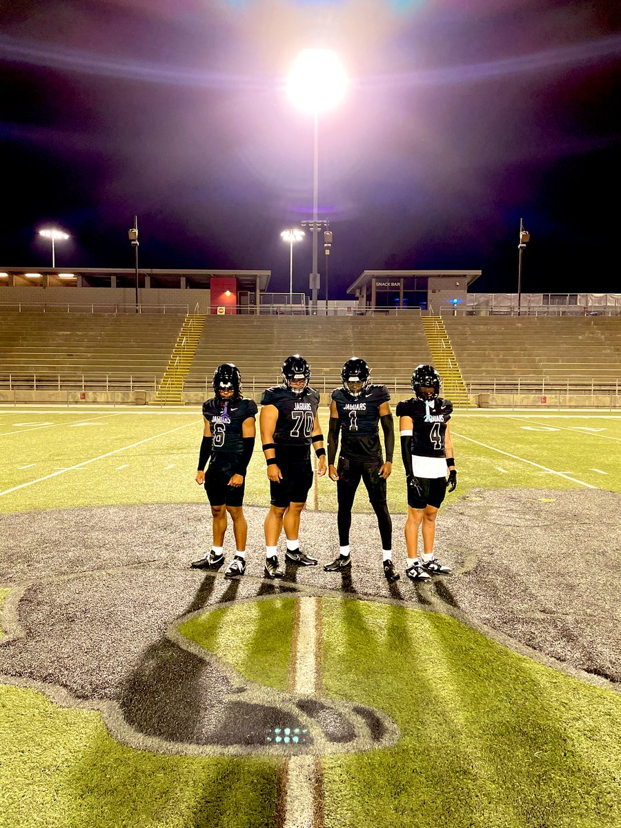 SWCJaguarFB's tweet image. Saturdays can’t get here soon enough🏈
- Better people make better All Blacks -
#GoLEFT👈🏽 #Ubuntu🤝🏽 #Legacy💪🏽