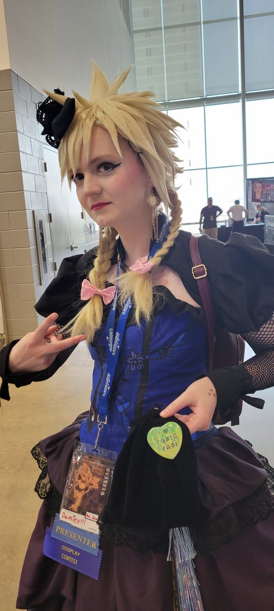 ippus's tweet image. Cloud cosplayers are so cute 🥰