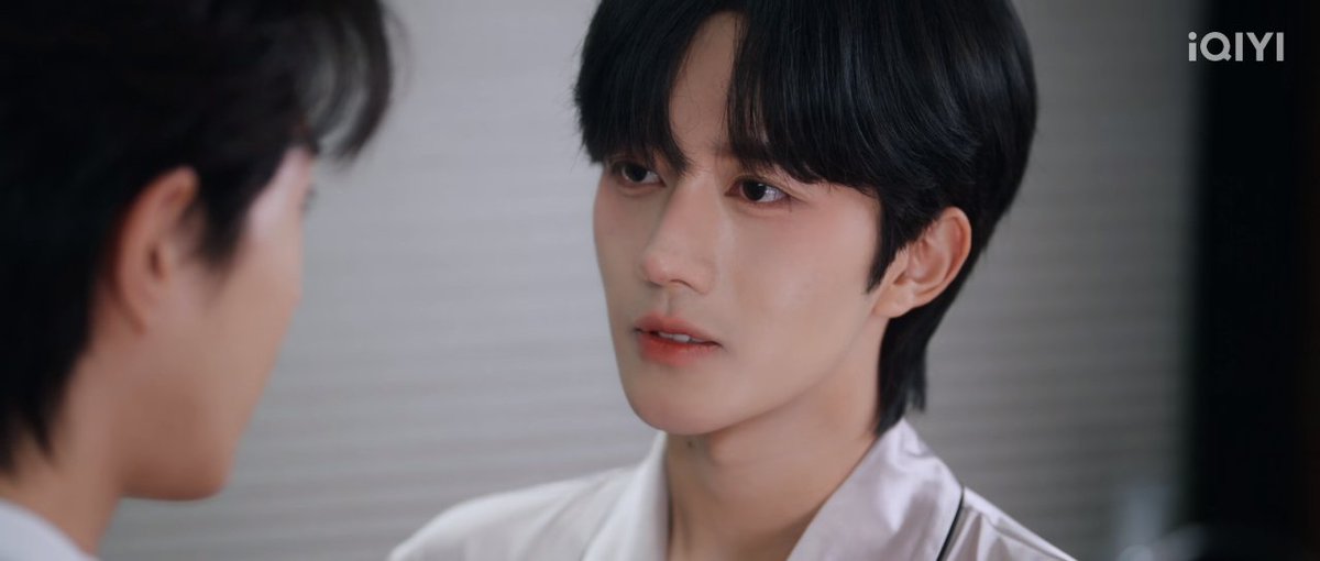 hkxxlsp_'s tweet photo. DAMNN I just binged 3 eps of ABO Desire and I’M HOOKED😭 Gege's visuals?? NEVER miss. And YES—it’s finally a BL with an Omegaverse plot😭🔥 Y’all HAVE to watch it😭😭 It’s SO good. 100% recommend!

#垂涎 #ABODesire #abodesire #desiretheseries #desire #Desire #nongjian #omegaverse https://t.co/s21DGTlcc8