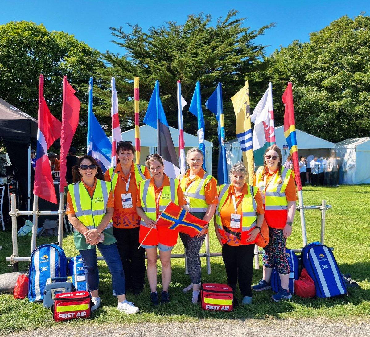 Proud of the medical team at the <a href="/orkney2025/">Orkney 2025</a> 2025 Opening Ceremony.

Professional, organised and caring - just what you want! 

Thankyou for the kit <a href="/BASICSScotland/">BASICS Scotland</a>, <a href="/BritishRedCross/">British Red Cross 🧡</a> and Sandpiper Trust, and for the training and leadership <a href="/JuttaMeiwald/">Jutta Meiwald</a> and Alex.

#Orkney2025