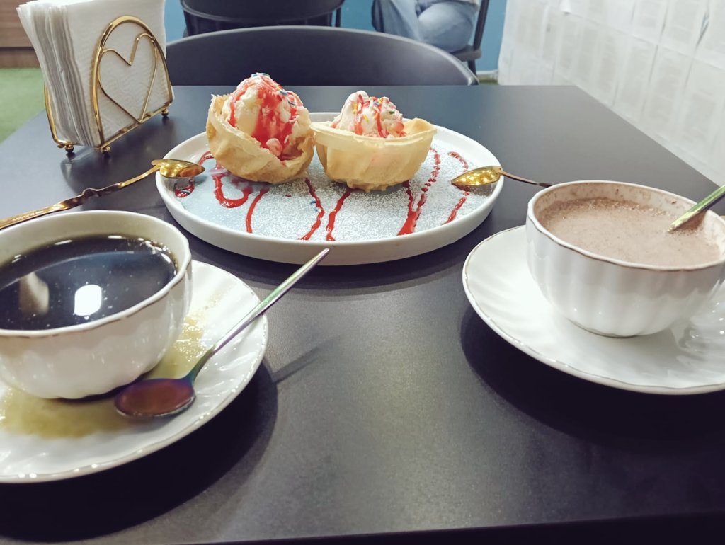 xitestrella's tweet photo. #cafeAlicia #CaminadoestamosporlaCiudadVamos https://t.co/Sc3fTHfasg