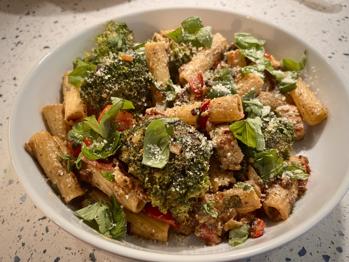 Still blazing hot here but I'm out of salad 😅 so it's sour cream vegetable (mostly broccoli!) pasta, loads of herbs, capers &amp; lemon juice, topped w/ more basil &amp; parmesan.