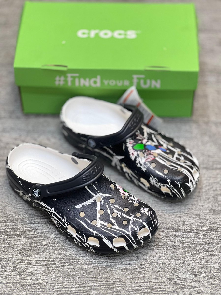 Tekachiixx's tweet image. CHECK ALT. #crocsmen #Crocs