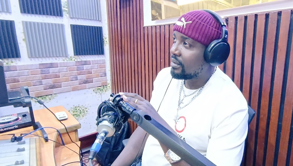 SpiceFMHoima's tweet photo. How Is Your Evening So Far??

 Looking for a weekend filled with entertainment? Look no further than #DancePower

Catch all the vibe On Air and online. 

#SpiceFmDancePower. @ApuuliB https://t.co/bpMq27q0VH