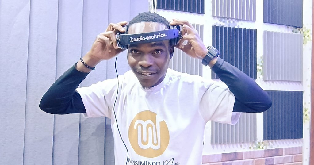SpiceFMHoima's tweet photo. How Is Your Evening So Far??

 Looking for a weekend filled with entertainment? Look no further than #DancePower

Catch all the vibe On Air and online. 

#SpiceFmDancePower. @ApuuliB https://t.co/bpMq27q0VH