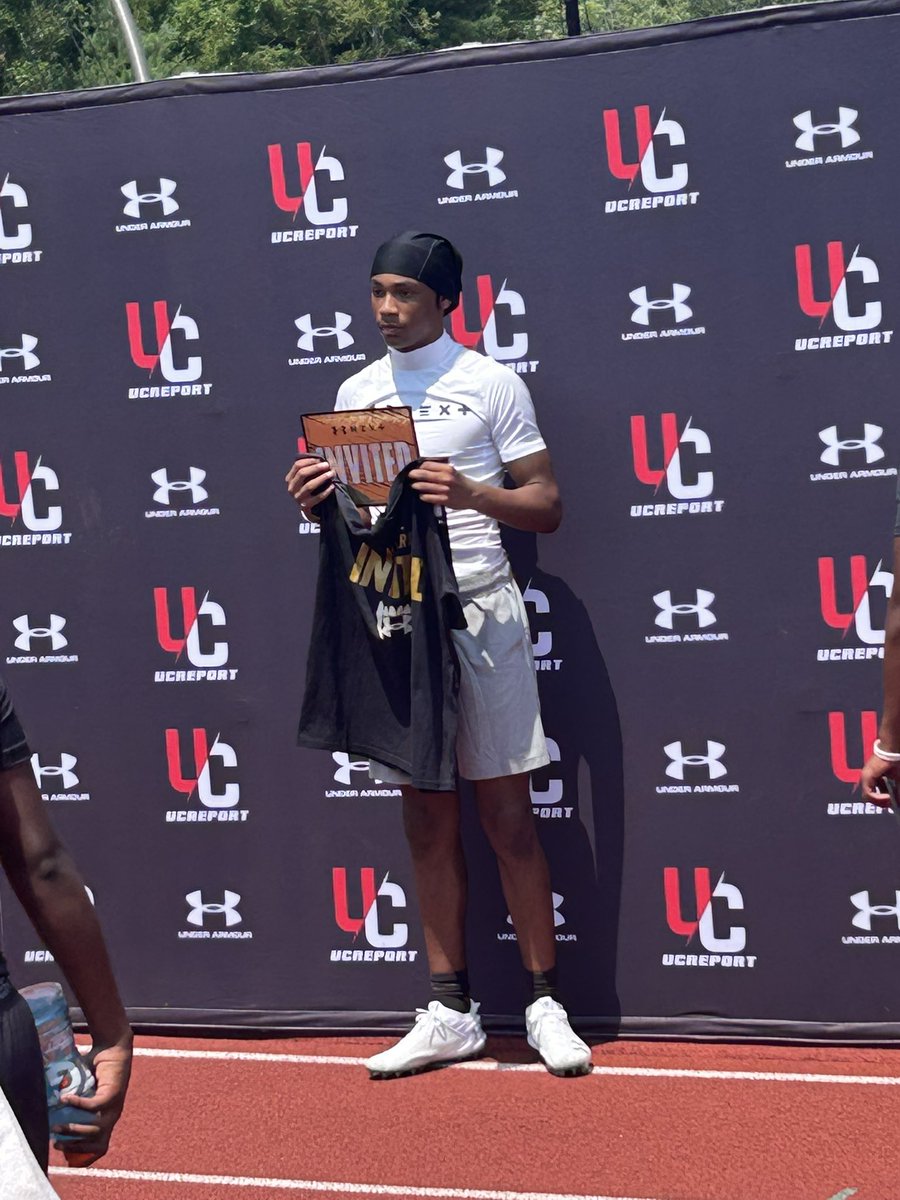 #blessed to get the invite to the UA 8th grade all American game! Thank you <a href="/KoreenBurch/">Koreen Burch</a> <a href="/TheUCReport/">Billy Tucker</a> #UANEXT
