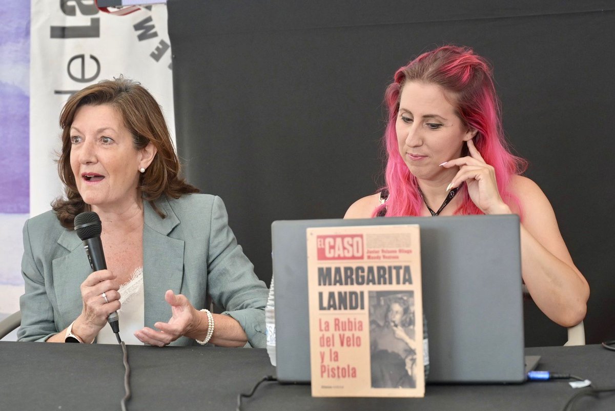 snegra's tweet image. Margarita Landi fue una leyenda viva del periodismo de sucesos"
Pionera, libre, inquebrantable.
En la Semana Negra, Javier Velasco y Maudy Ventosa reivindican su legado en "La rubia del velo y la pistola".
Con Arantxa Margolles.
#SemanaNegra2025 #MargaritaLandi #Periodismo