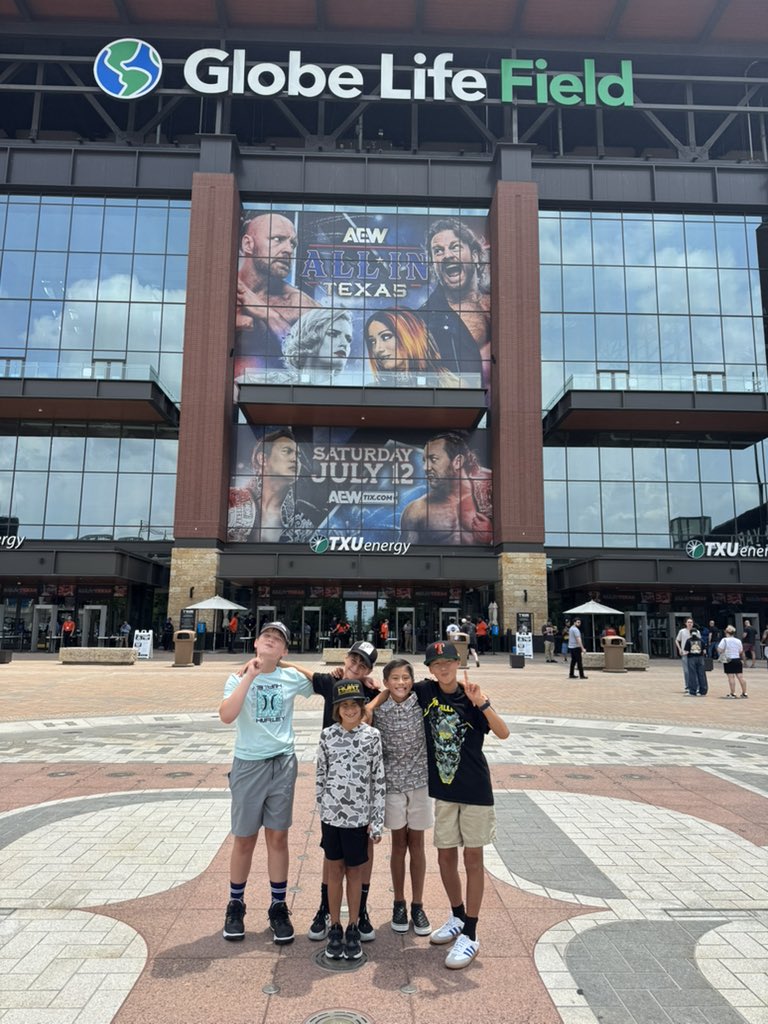The boys are All In on our guy <a href="/fightbobby/">Bobby Lashley</a> #AEWAllInTexas