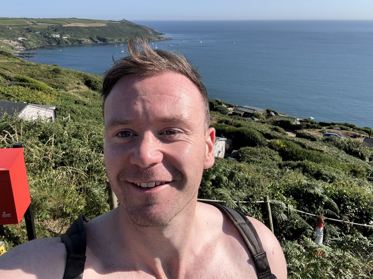 FredThomasUK's tweet image. Beautiful afternoon on Whitsand Bay. We are so lucky to have incredible beaches like this one right on Plymouth’s doorstep ❤️