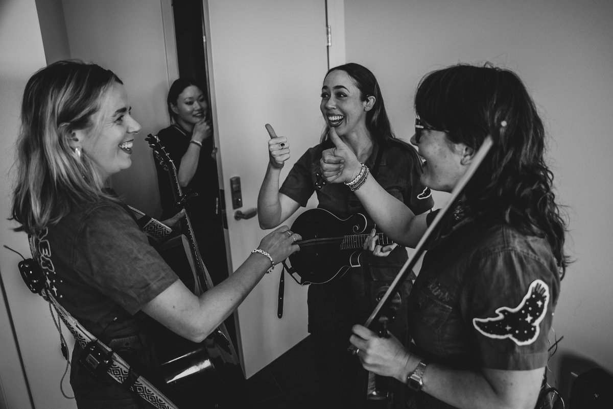 Truly loving this Robin’s Egg Tour! The collaborations are unlike anything we’ve done so far and Iron &amp; Wine and Ken Pomeroy are a joy!

📸: Jared Lichtenberg