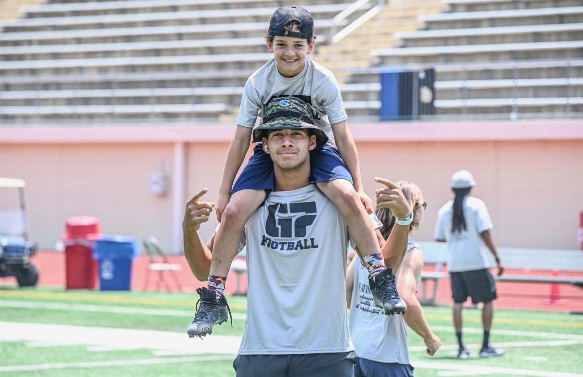 G7Football's tweet image. Registration is still open for our Youth Camp July 21-25 at Providence Day for grades 3-8

Register at g7football.com or at providenceday.org under Summer Programs.

Thank you to our great sponsor South End Plumbing Heat and Air!