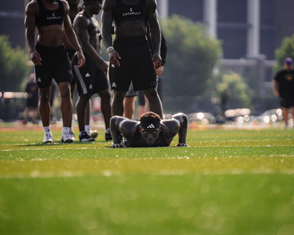 NewEra_PJ3's tweet image. Still grinding! You can’t cheat the process… KEEP GOIN‼️🏃🏾💨🏋🏾💪🏾🏴☠️