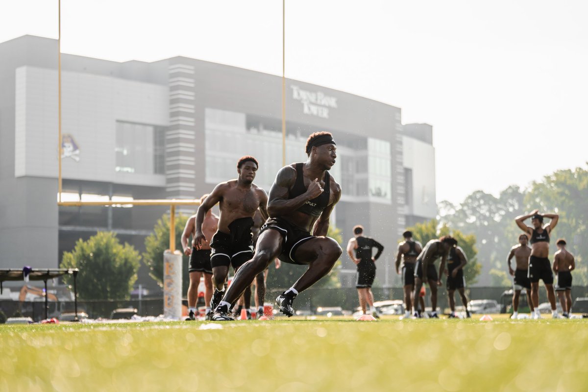 NewEra_PJ3's tweet image. Still grinding! You can’t cheat the process… KEEP GOIN‼️🏃🏾💨🏋🏾💪🏾🏴☠️