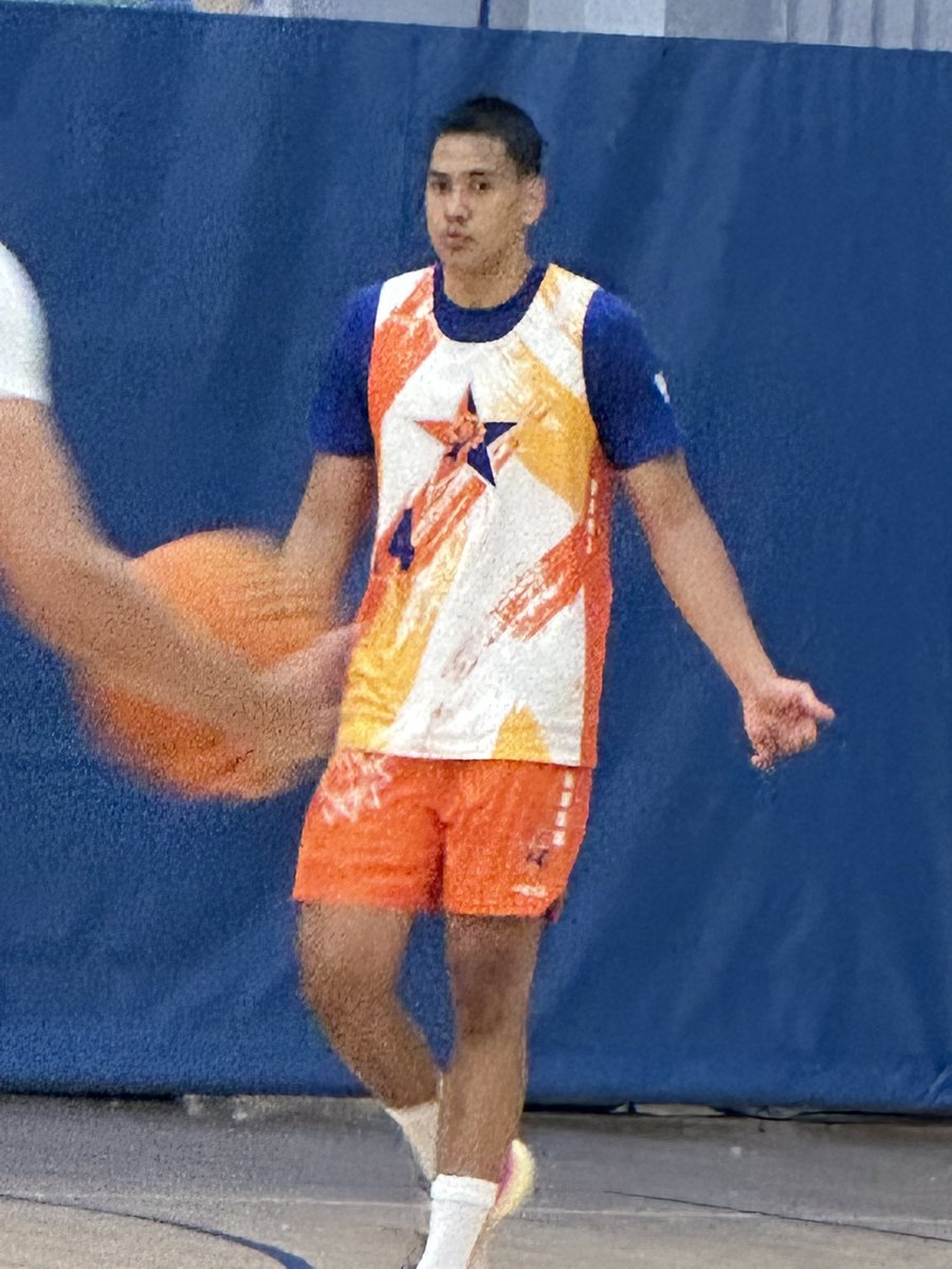 Luv the potential of Big Shots Blue Chips 2027 wing Rahiti Tinirauarii. Will be at Huntington Prep this year - strong, skilled, athletic- looking forward to watching his development - one to watch! #BIGSHOTS #MyrtleBeachLive 2