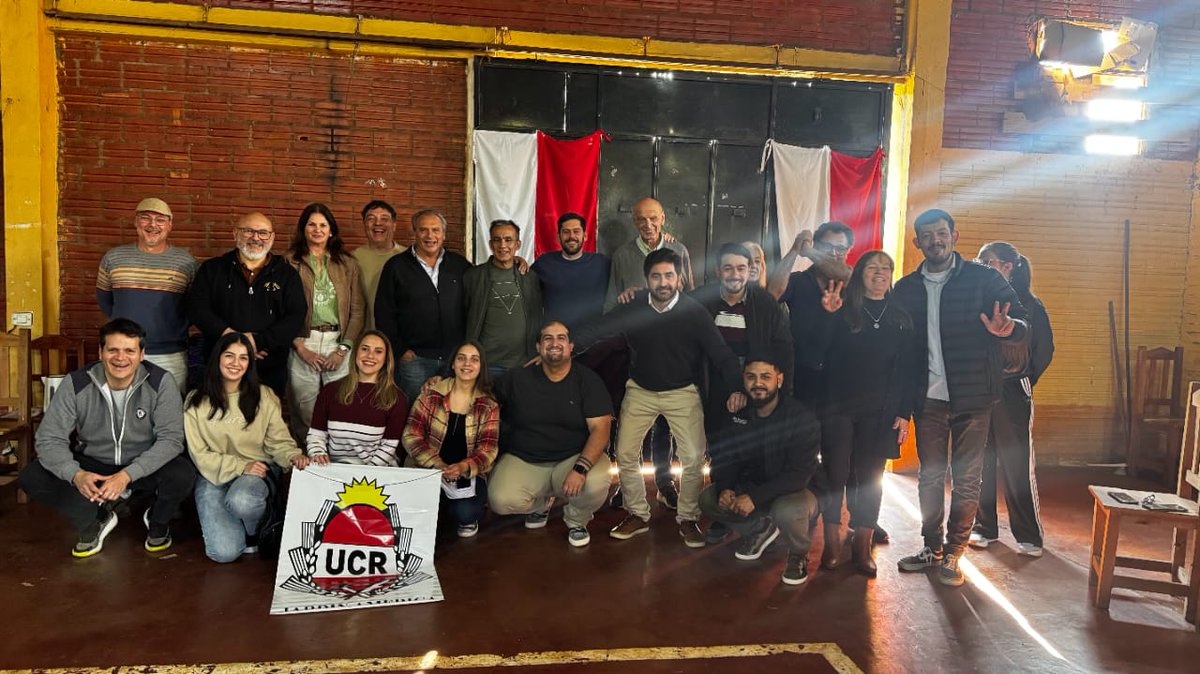 Augusto Daniel González (@danygonzalezok) on Twitter photo Adelante, siempre. 💪🏽🇵🇱
Jardín América.
<a href="/GonzalezUCR/">Gustavo González</a> <a href="/AilinFerre/">Ailín 🌹</a> <a href="/guadakolodziej/">Guadalupe Kolodziej</a> <a href="/_santikoch/">Santi Koch</a> <a href="/Carlos53481831/">Carlos Aguilera</a> <a href="/luispastori/">Luis Mario Pastori</a> <a href="/franfonseca20/">Francisco Fonseca</a> Adelante, siempre. 💪🏽🇵🇱
Jardín América.
<a href="/GonzalezUCR/">Gustavo González</a> <a href="/AilinFerre/">Ailín 🌹</a> <a href="/guadakolodziej/">Guadalupe Kolodziej</a> <a href="/_santikoch/">Santi Koch</a> <a href="/Carlos53481831/">Carlos Aguilera</a> <a href="/luispastori/">Luis Mario Pastori</a> <a href="/franfonseca20/">Francisco Fonseca</a>