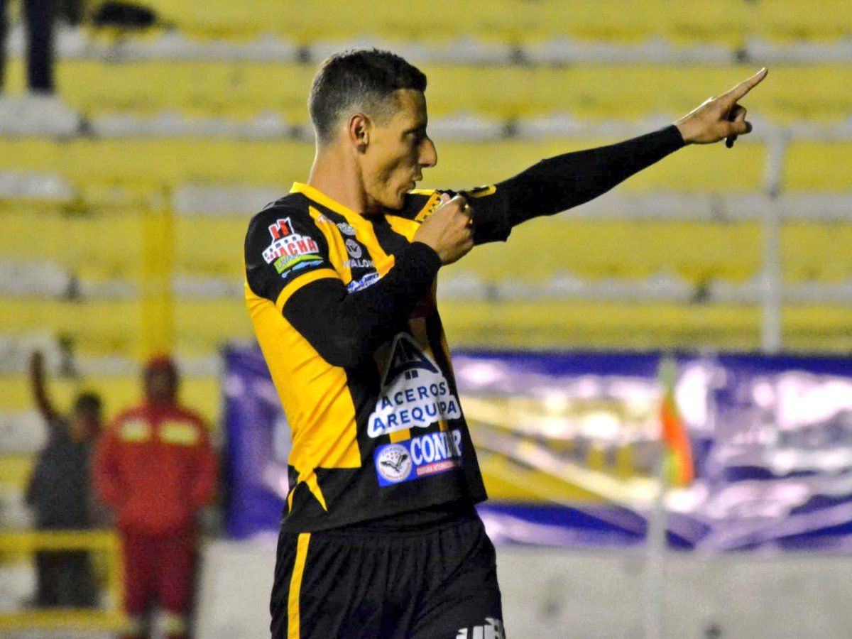 No existe palabra para definir tu grandeza, ídolo de grandes y chicos, líder y capitán de la era más dorada de nuestro amado tigre, uno como vos nace cada 100 años, gracias a vos se lo que es el amor y que está prohibido desistir.
Feliz cumpleaños <a href="/Pescobar10/">Pablo Escobar</a>.
Te amo, capitán. 🐯