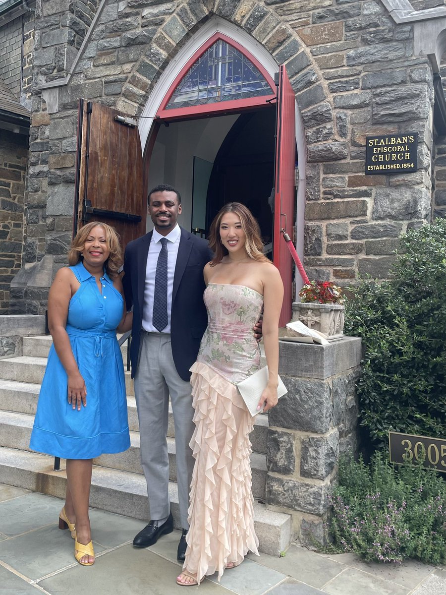 cmesi's tweet image. Enjoying the wedding of Janay Eyo, previously with @ProgressChamber & @USHouseFSC 💒 🎉