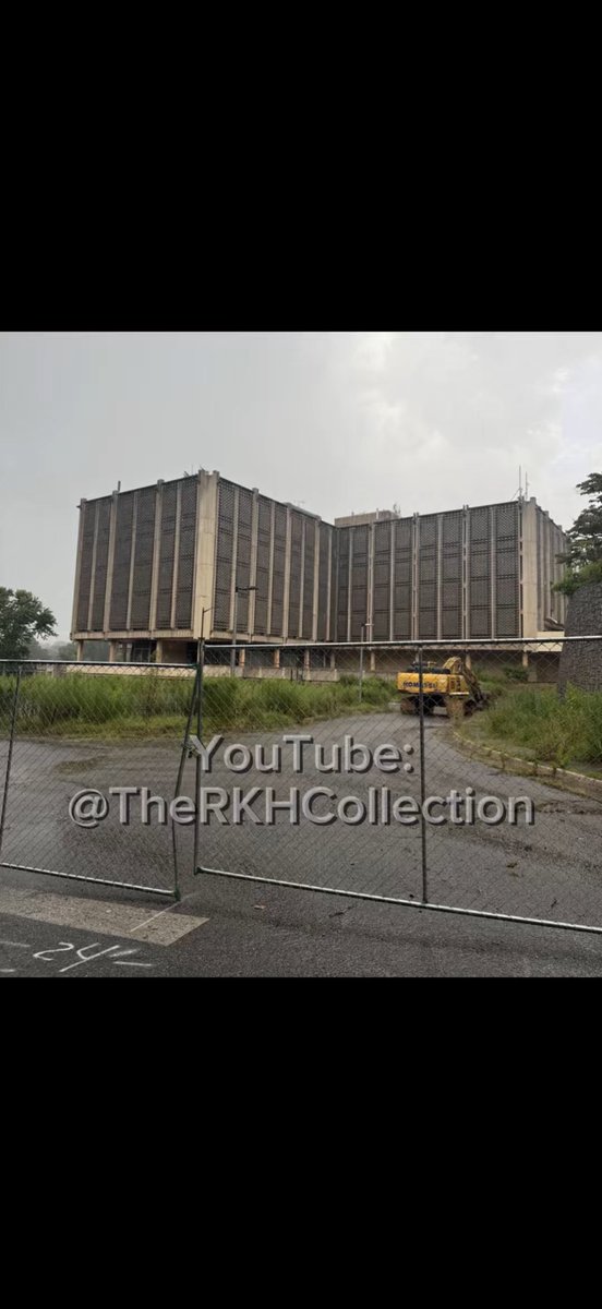 Remy3335's tweet image. Stranger Things Hawkins Lab Filming Location Demolition Progress Update!

New video explaining it all is live now: 

youtu.be/U8x4bZbTY8o?si…

#StrangerThings #HawkinsLab #filminglocation #StrangerThings5