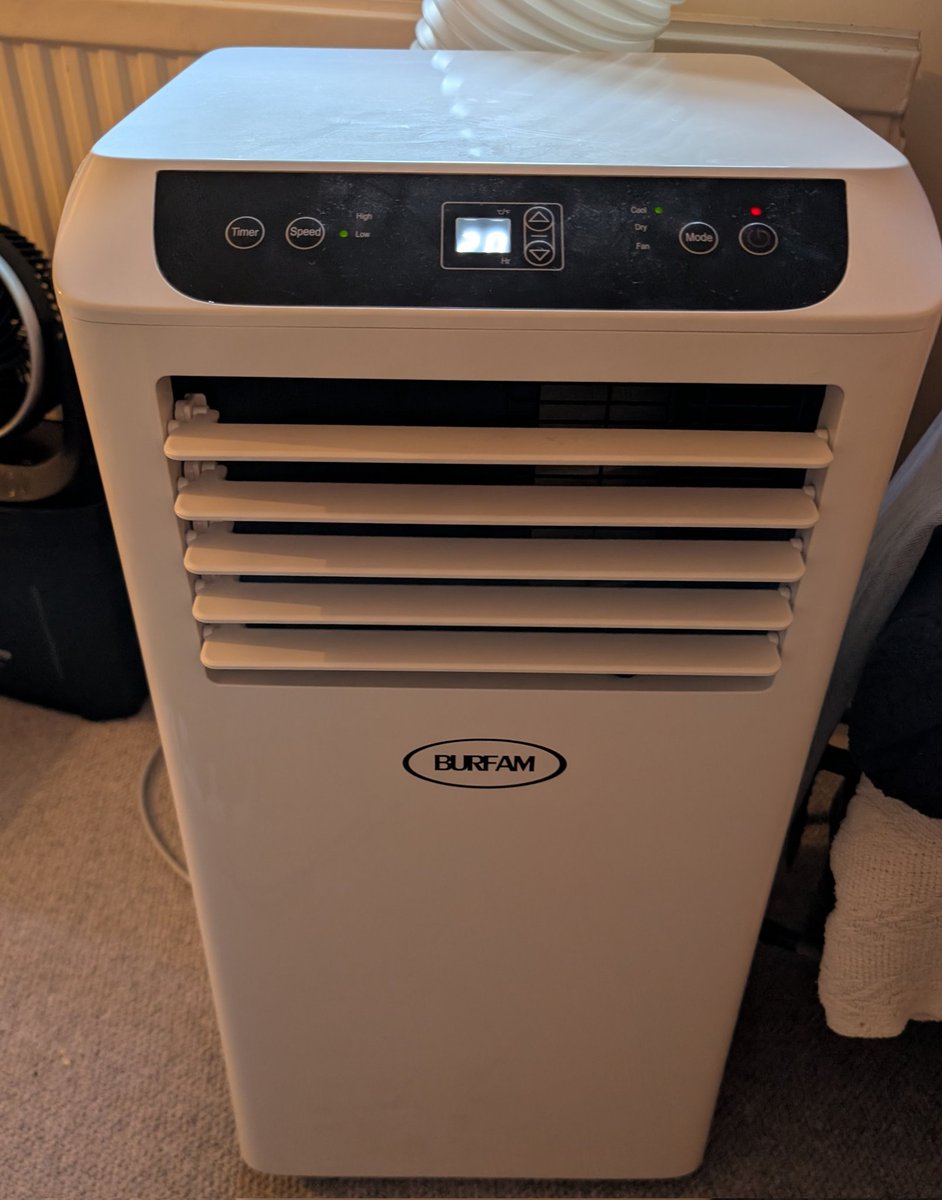 MorrisBrightMBE's tweet image. Hallo my darling. Welcome to my bedroom. I've been dreaming about you for so long. And now you're finally here. I don't know where to start. I hope to push the right buttons for you. I can see you're playing it cool. I respect that.
#heatwave #airconditioning
