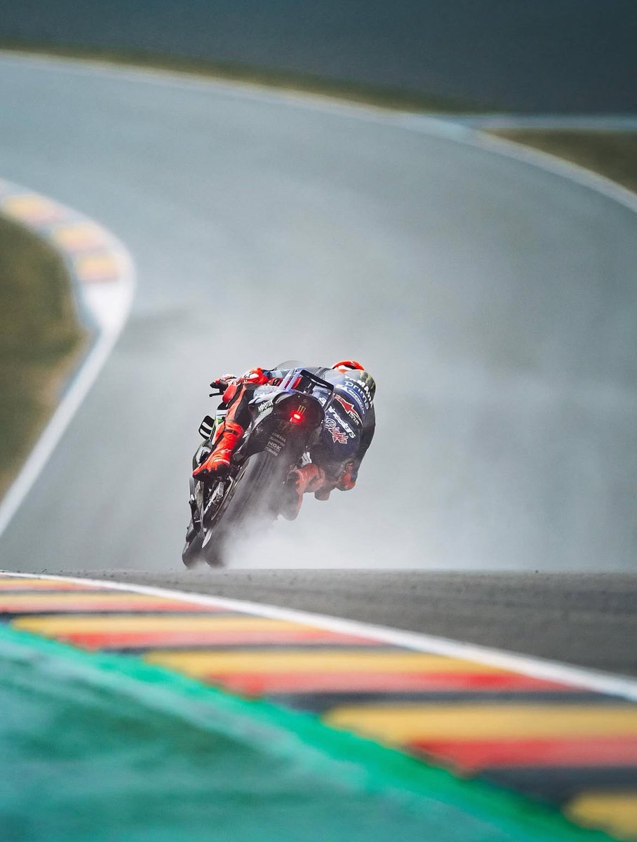 📲| Fabio via post no instagram.

“Pódio na sprintttt 🤪! Início incrível e ótimo ritmo em condições complicadas🤙🏻”