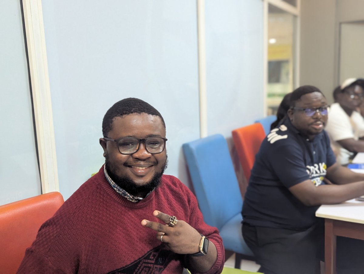 thethirdroom_ng's tweet photo. We hosted the very first edition of The Third Room on Thursday night and it was beautiful.
@unclegbeke helped us make sense of the new tax laws.
The room was full of questions, honesty, and calm.
Thank you for coming.
We’ll see you and your friends at the next one on the 24th https://t.co/ydRYwiXYW4