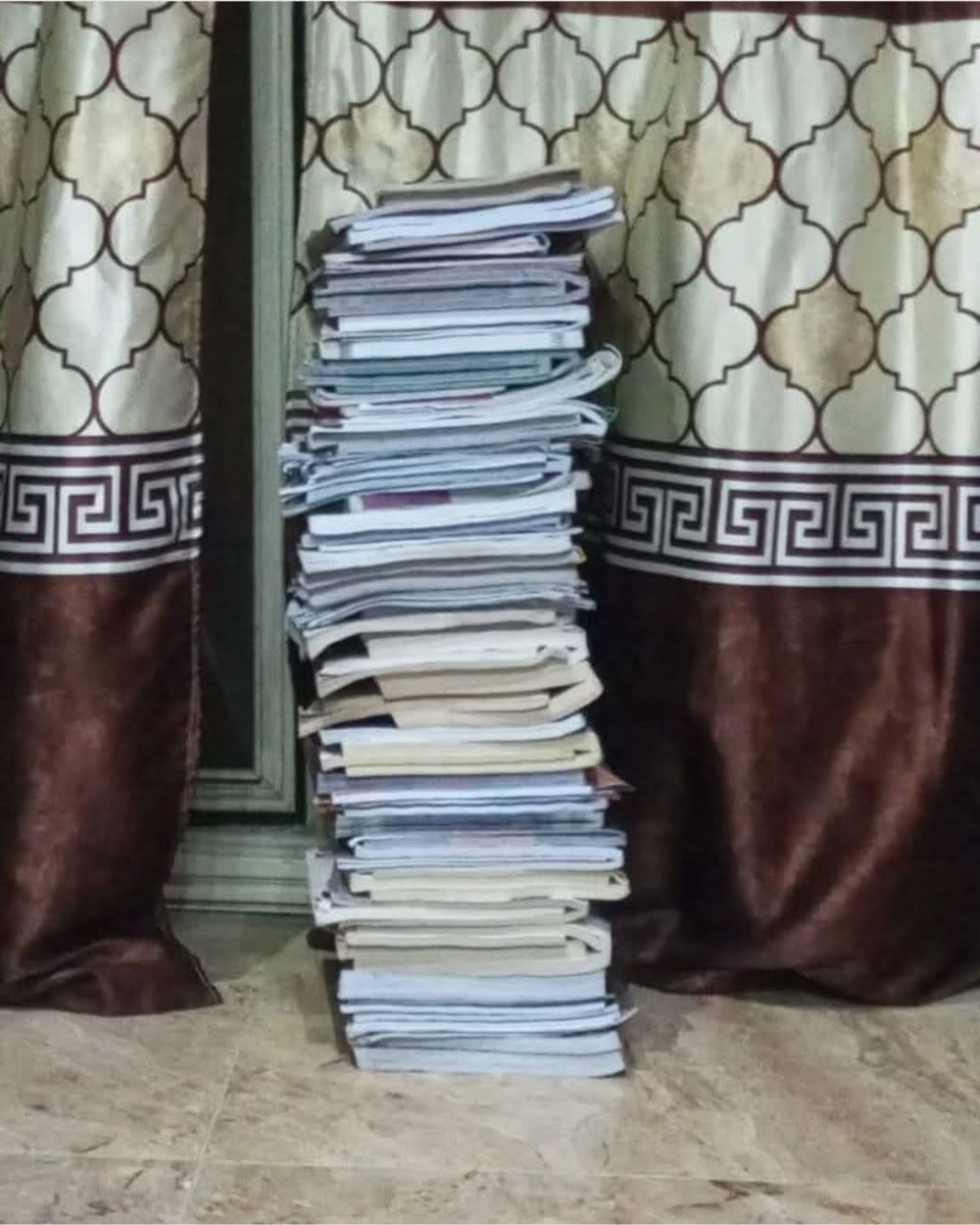 شعور تحفه ونا هسيبهم فالبلكونه يتبهدلو ف التراب بعد ما مسكوني عجنوني طول السنه