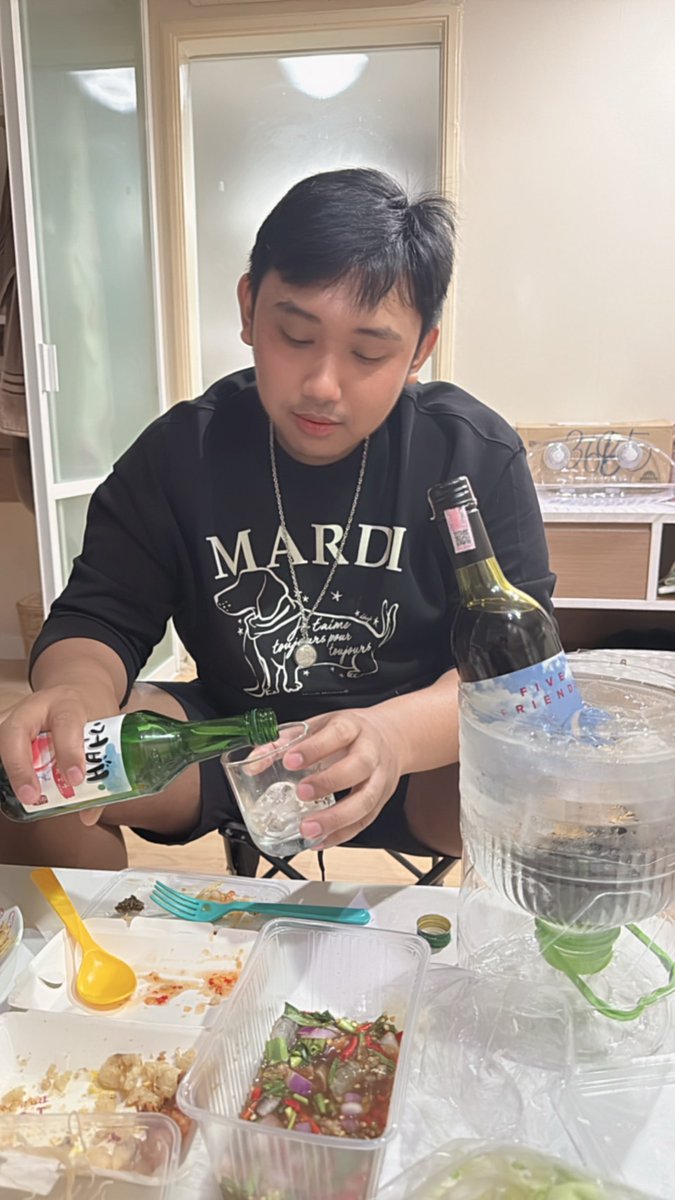 R98Db's tweet photo. เมาแล้วเงี่ยน​
DM.มาเลยงับ
#fwb #fwbกทม  #คอลเสียว https://t.co/4nlW1PsBC7