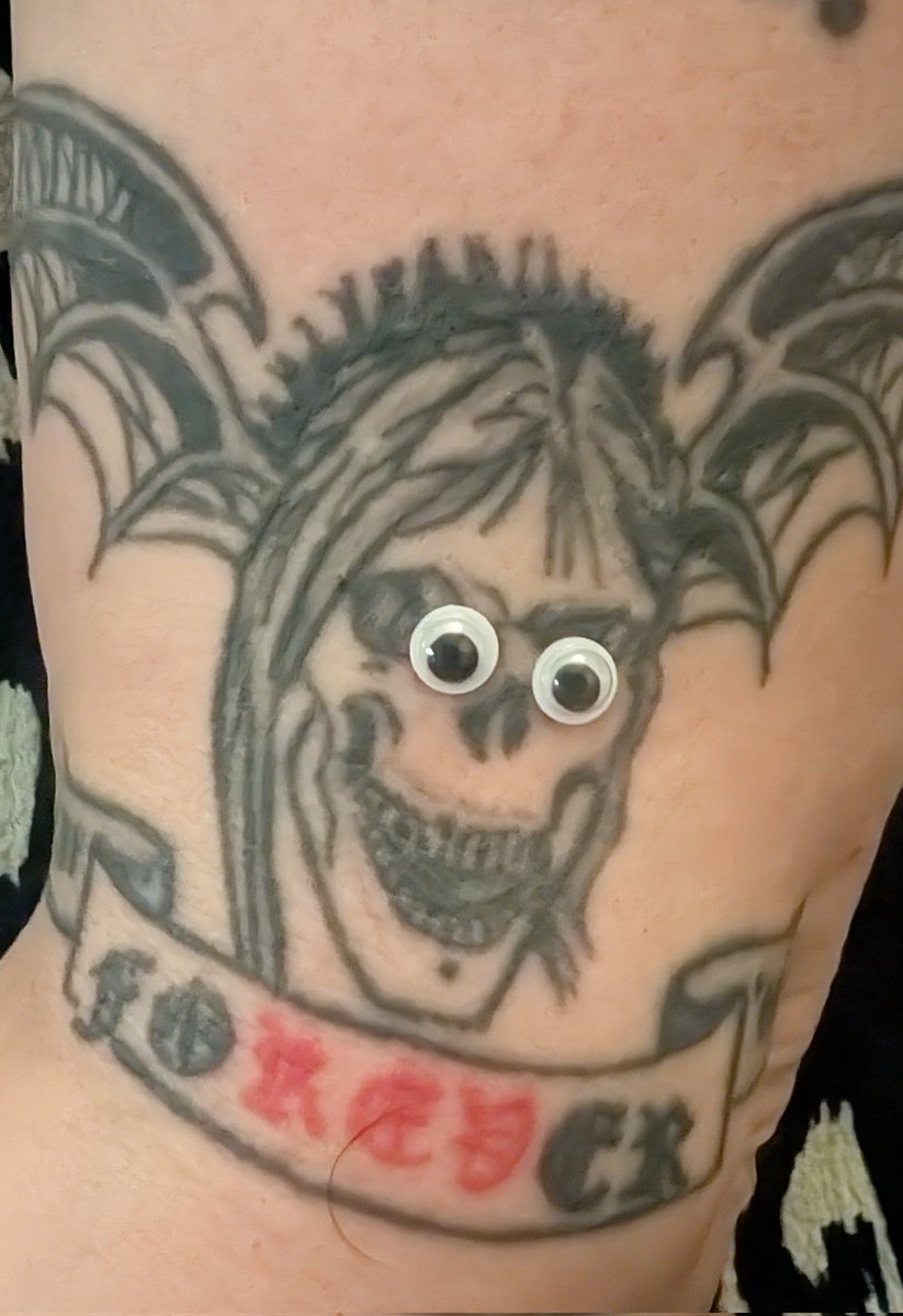 Jackles99's tweet photo. Blasphemy! My twin and fellow @DeathbatsClub member @Wolfy2512 brought googly eyes to the pub. Meet Googly Rev! https://t.co/OKm6x3rSOu