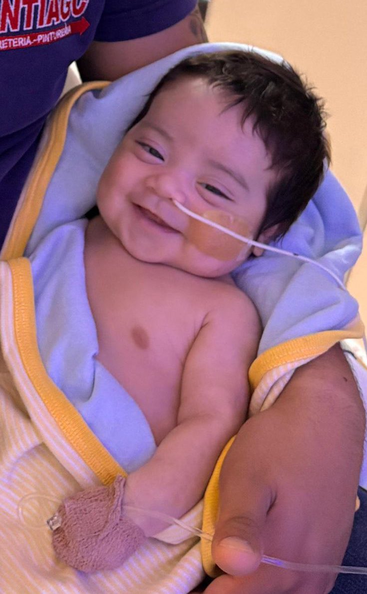 candeladecima2's tweet photo. esa sonrisa de me da vida, mi amor❤️‍🩹 https://t.co/y73AfTHrkz