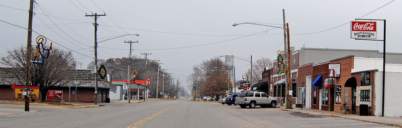Suburbs in KS are shifting left, but there's a few towns with Rust Belt-like trends.

Here's Frontenac (pop. 3.4K, historically mining-heavy town near Pittsburg):

2008: D+19
2012: D+9
2016: R+7
2020: R+14
2024: R+18