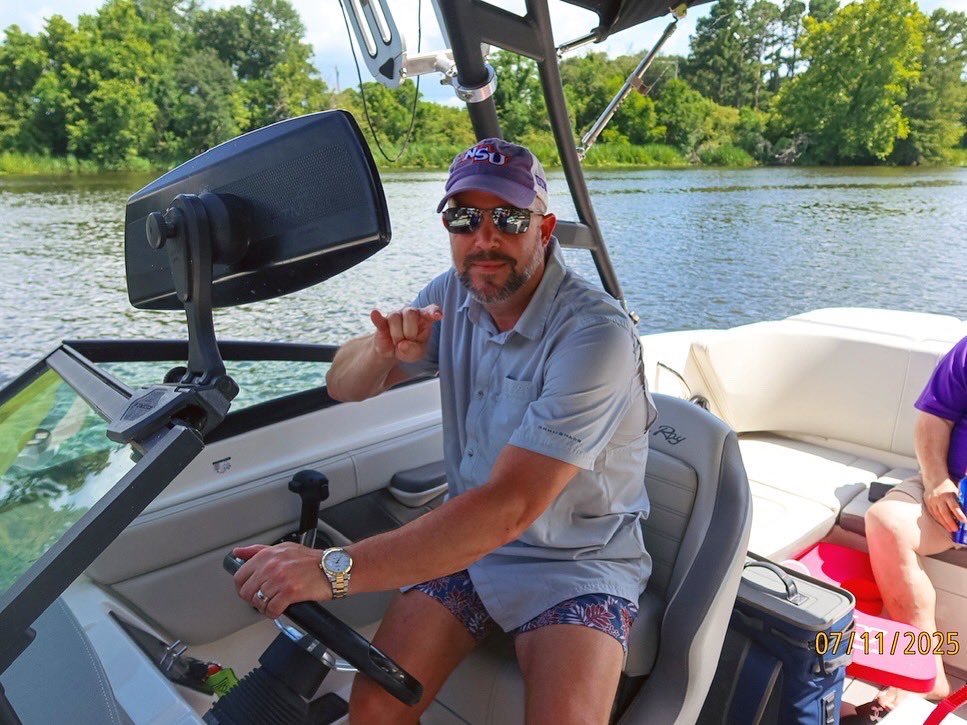 NSUDemons's tweet image. A very special thank you to our boat captains - Dr. Tara Tietjen-Smith, John Evans, and Dustin Cross - for donating their time, boats and excellent company to make this possible! 🫶
#ForkEm #BoatDay25
