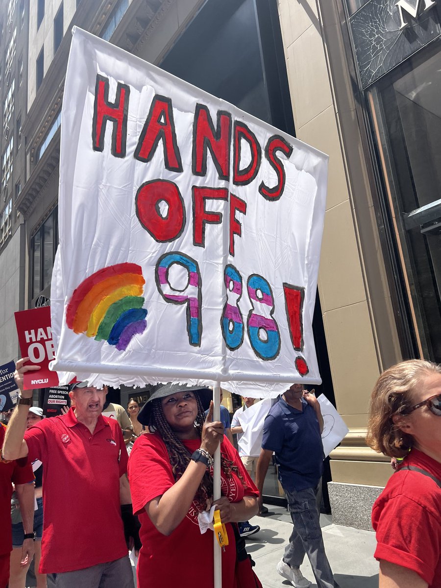Lynn4NYC's tweet image. The federal government recently withdrew counseling services funding for LGBTQ+ youth and young adults from the nationwide 988 suicide prevention hotline.
Today, I proudly stood in solidarity with countless advocates, organized labor, and elected officials, in demanding…