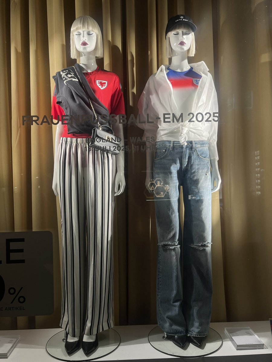 🏴󠁧󠁢󠁥󠁮󠁧󠁿 England v Wales 🏴󠁧󠁢󠁷󠁬󠁳󠁿 at Euro2025, but make it fashion.

📍 St Gallen