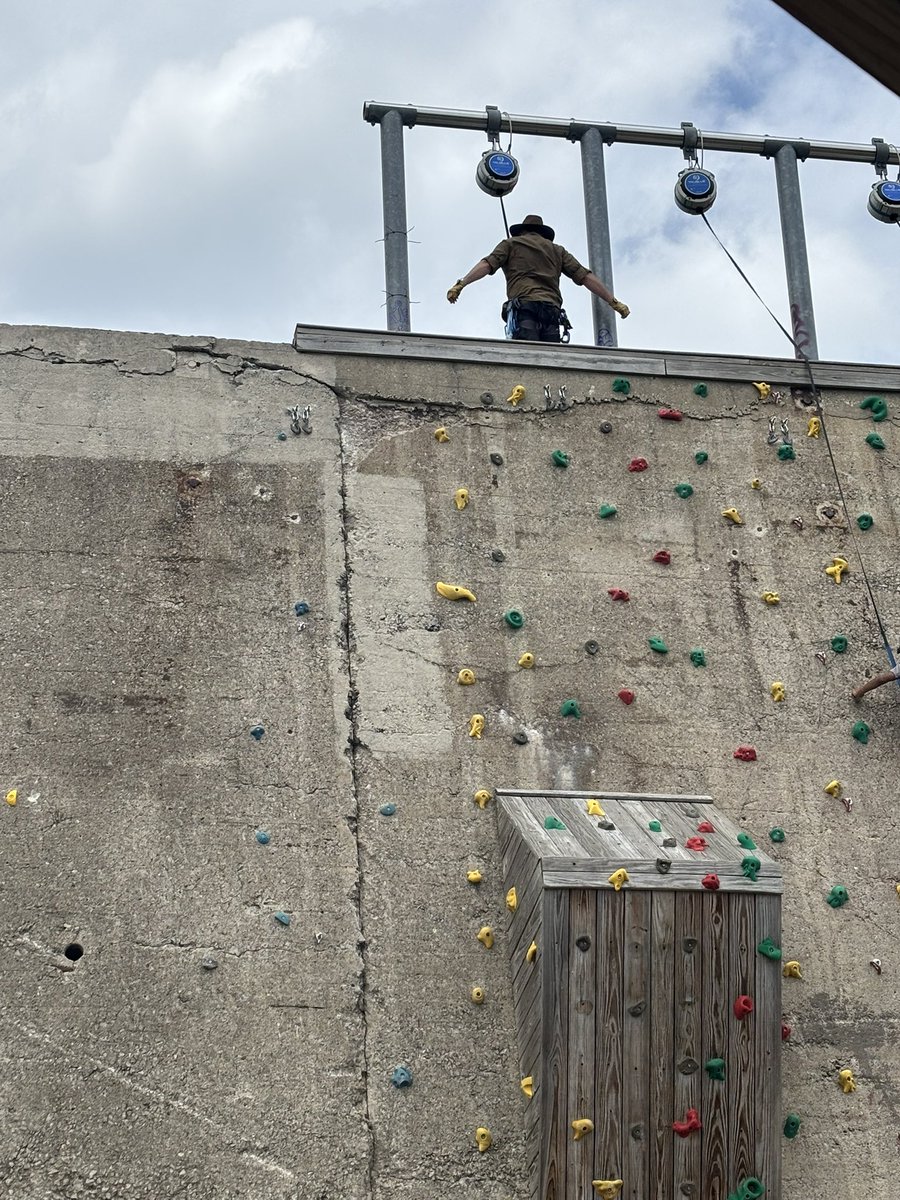 Slava_ACP's tweet image. Had an epic day with the IL chapter of ACP at the rock climbing today! 🧗♀️💪
It's amazing to be surrounded by such a supportive community, pushing each other to reach new heights - literally and figuratively. Every climb, every challenge, reminded me that growth often happens…