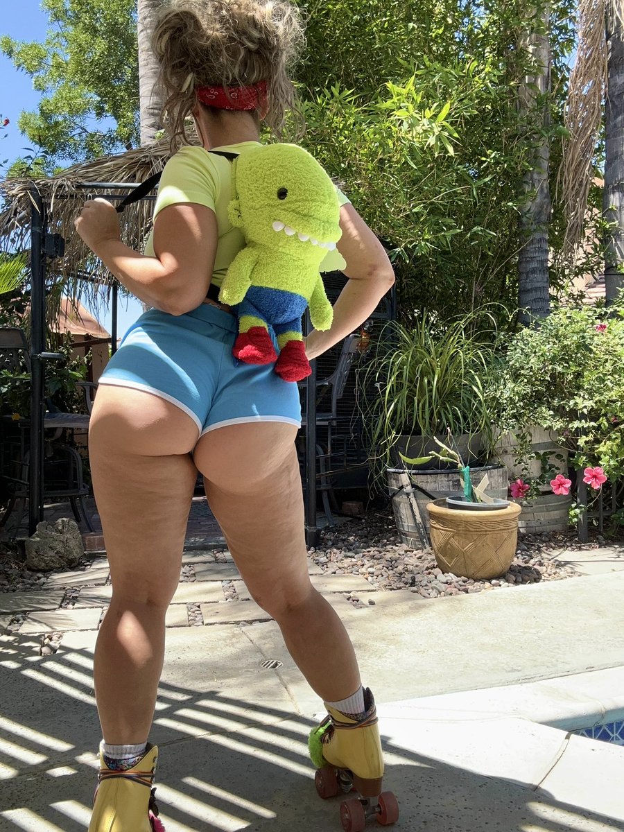 Dixie Rain tweet media